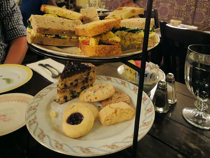 Чаепитие в Alice’s Tea Cup