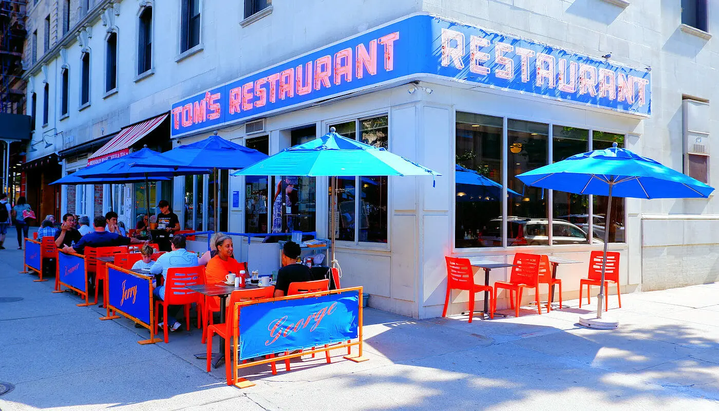 Завтрак в Нью-Йорке - Toms Restaurant
