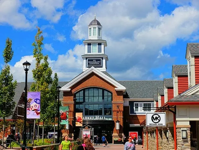 Woodbury Common Premium Outlet в Нью-Йорке