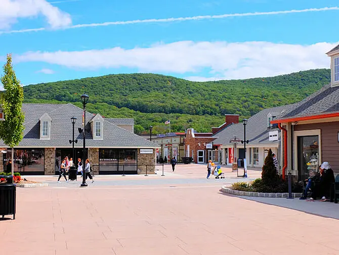 Woodbury Common Premium Outlet в Нью-Йорке - Информационный центр