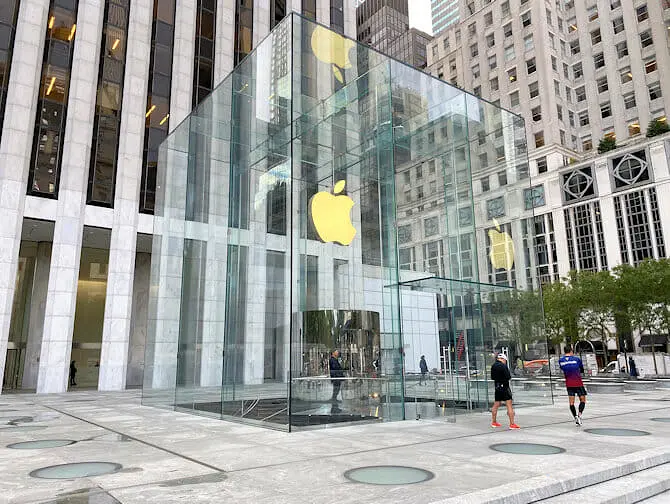 Электроника и гаджеты в Нью Йорке - Apple Store