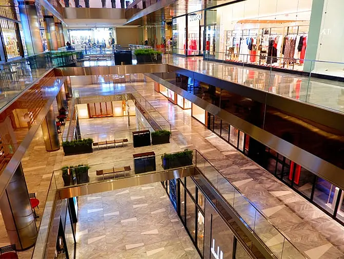 Торговый центр Shops & Restaurants at Hudson Yards