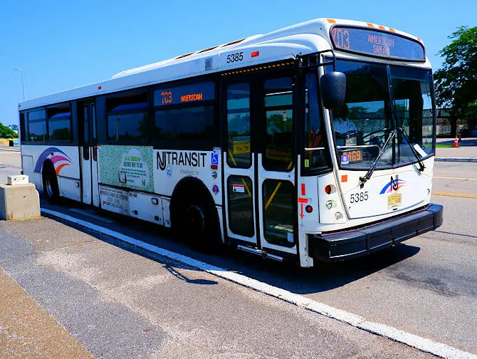 New Jersey Transit в Нью-Йорке - Местный автобус NJ Transit