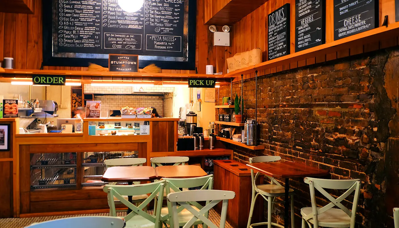 Лучшие бейглы в Нью-Йорке - Black Seed