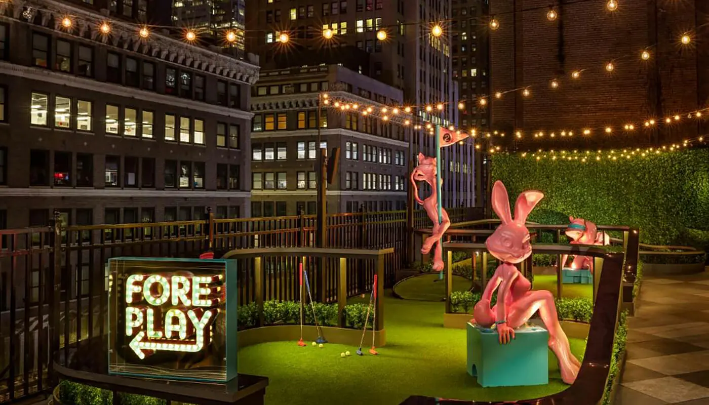 Дешевые отели в Нью-Йорке - Moxy Times Square
