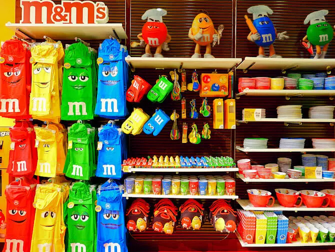 Магазины игрушек в Нью-Йорке - Магазин M&M’s