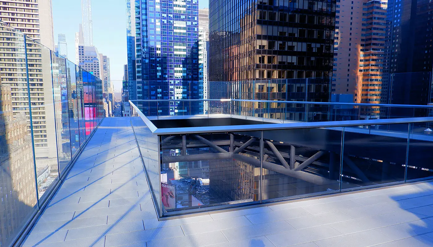 Билеты на One Times Square Skywalk — смотровая площадка на Таймс-сквер