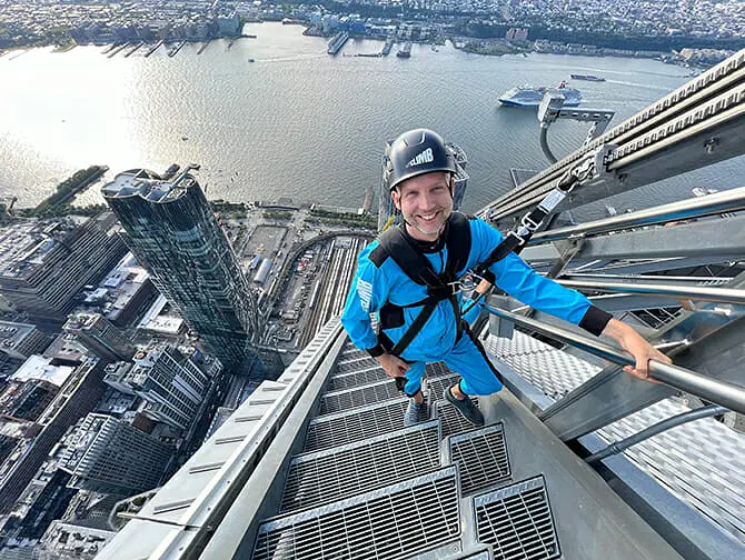 Билеты на Edge в Нью-Йорке - Лестница City Climb