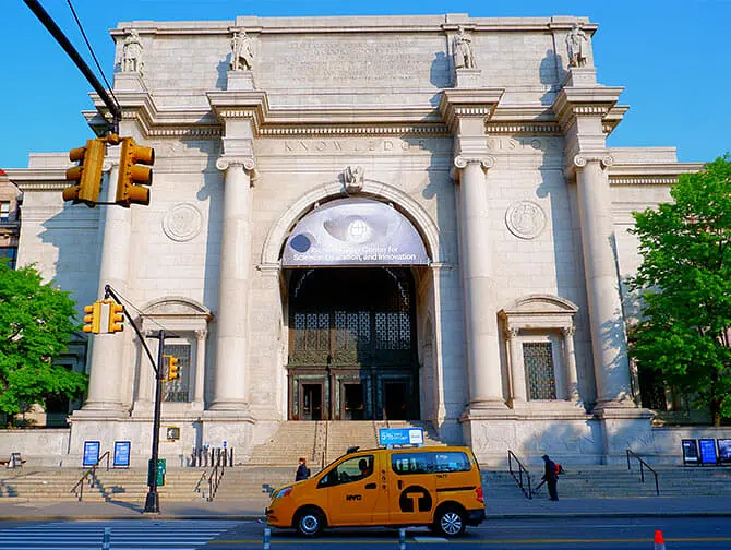 Разница между New York CityPASS и GoCity New York Explorer Pass - Американский музей естественной истории в Нью-Йорке