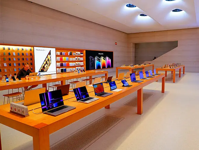 Магазин Apple в Нью-Йорке - продукты