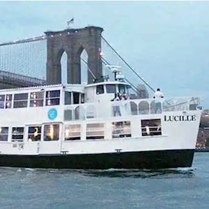 Прогулочные круизы вокруг Нью-Йорка 4 июля - Lucille Yacht