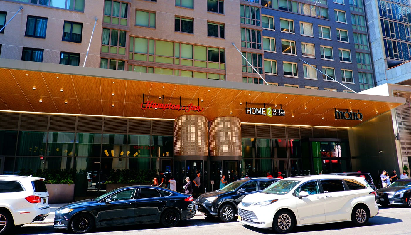 Отели на Таймс-сквер - By Hilton Hotels