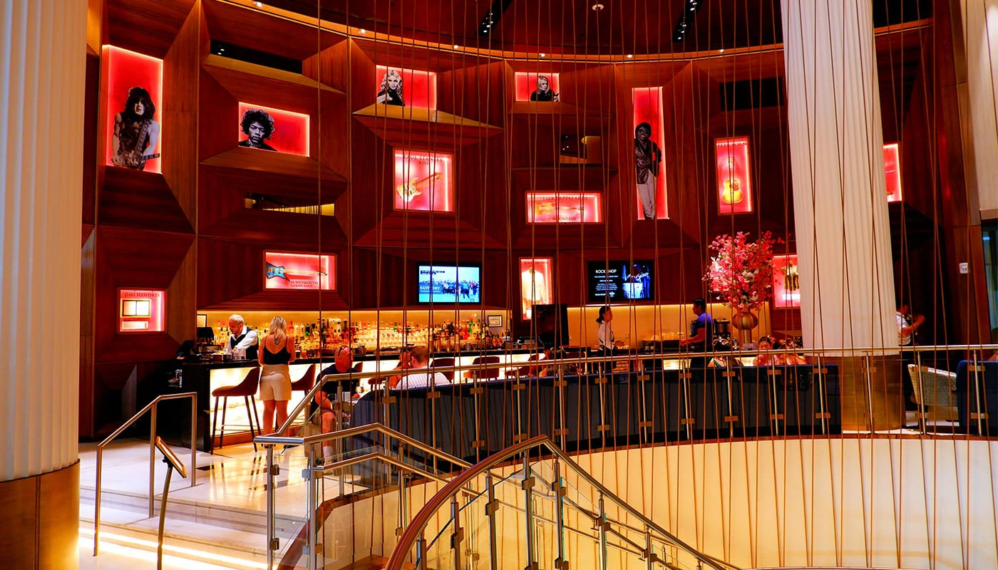 Отели на Таймс-сквер - Hard Rock Hotel New York