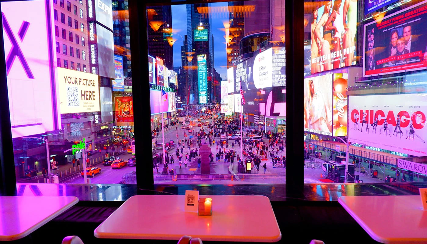 Отели на Таймс-сквер - Renaissance New York Times Square Hotel