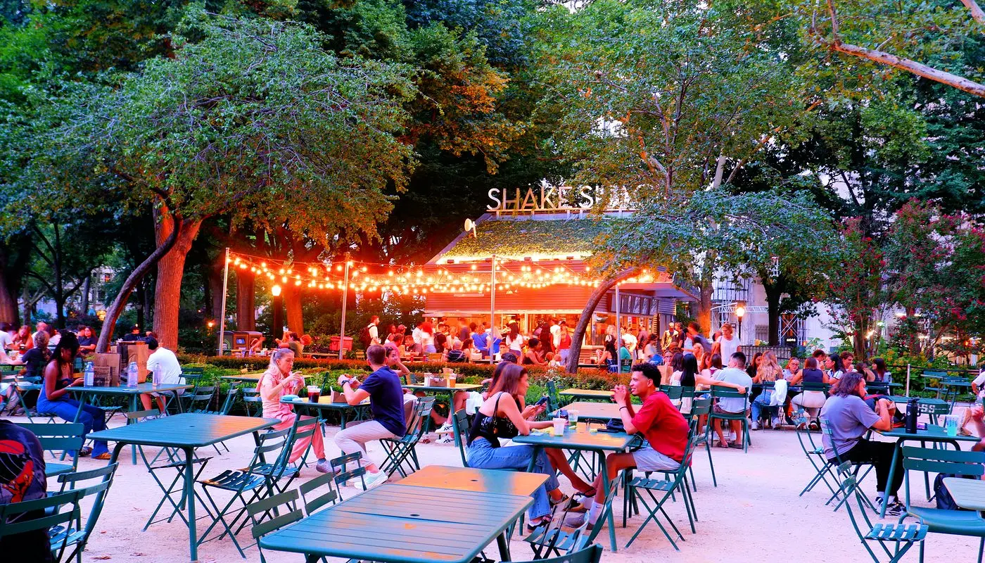 Мэдисон-сквер-парк в Нью-Йорке — Shake Shack